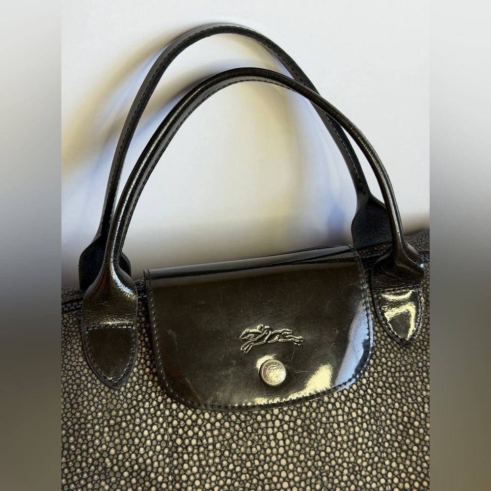 Longchamp Le Pliage Bag w Stingray Pattern Gray Nylon and Patent Leather Trim - Picture 4 of 14